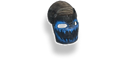 Metalen gezichtsmasker met blauw doodskopmotief, dat zowel bescherming als een unieke visuele stijl biedt in een survival-shooter